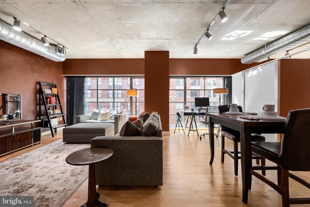 MD,BALTIMORE CITY - 329000