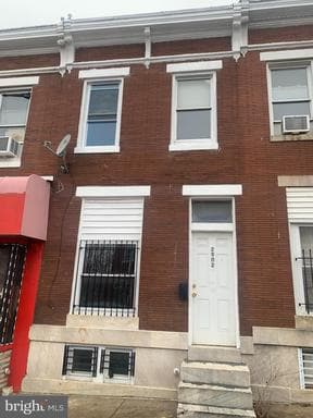 2902 E MONUMENT ST, BALTIMORE, MD, 21205