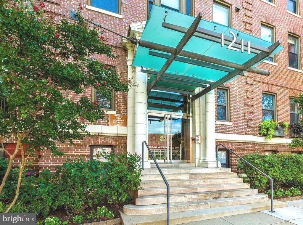 MD,BALTIMORE CITY - 185000