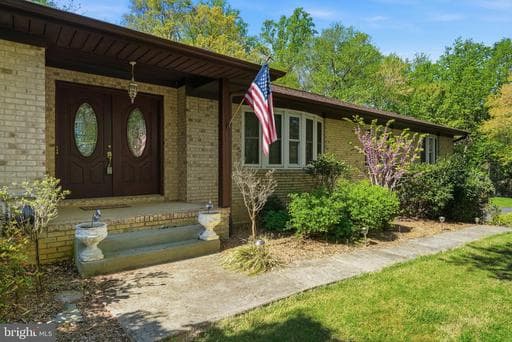 4465 CAMELOT DR, POMFRET, MD, 20675