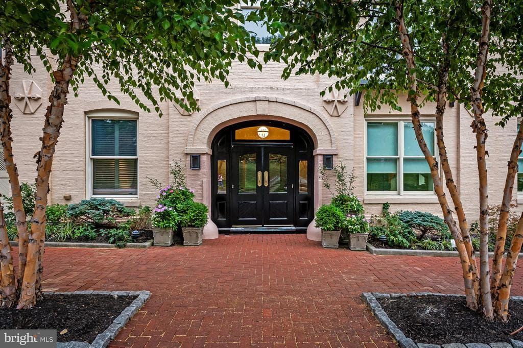 MD,BALTIMORE CITY - 1220000