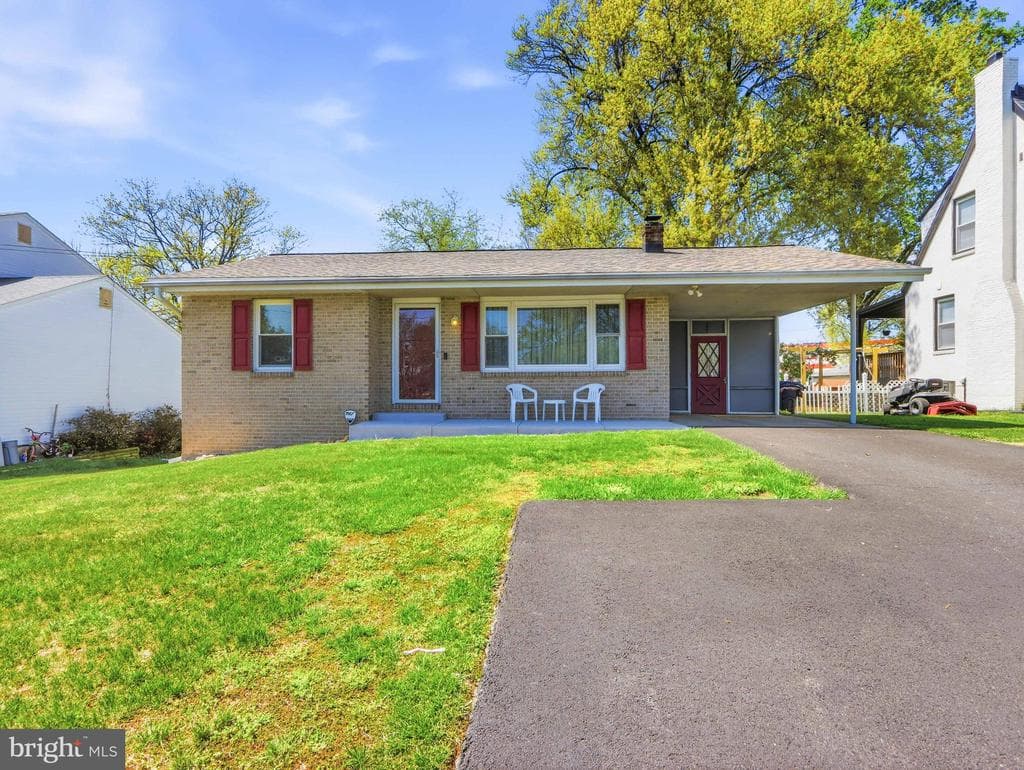 MD,BALTIMORE - 400000