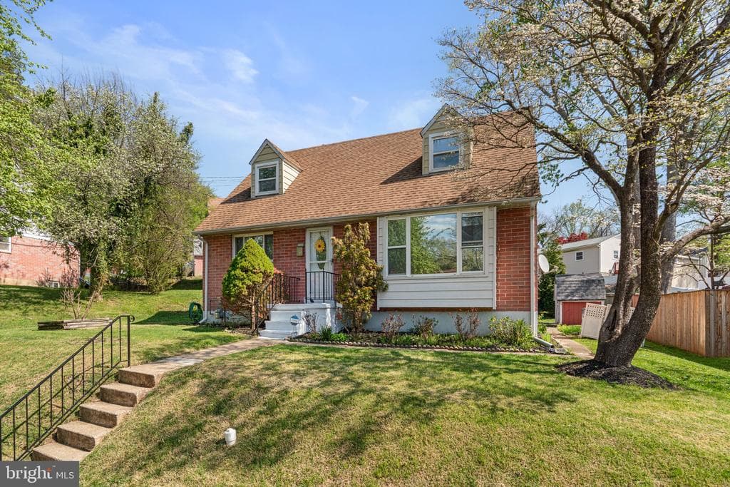 MD,BALTIMORE - 300000