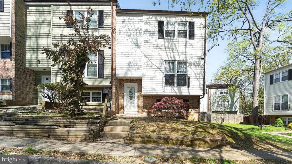 MD,BALTIMORE - 295000