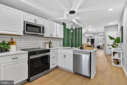 1725 E OLIVER ST, BALTIMORE, MD, 21213