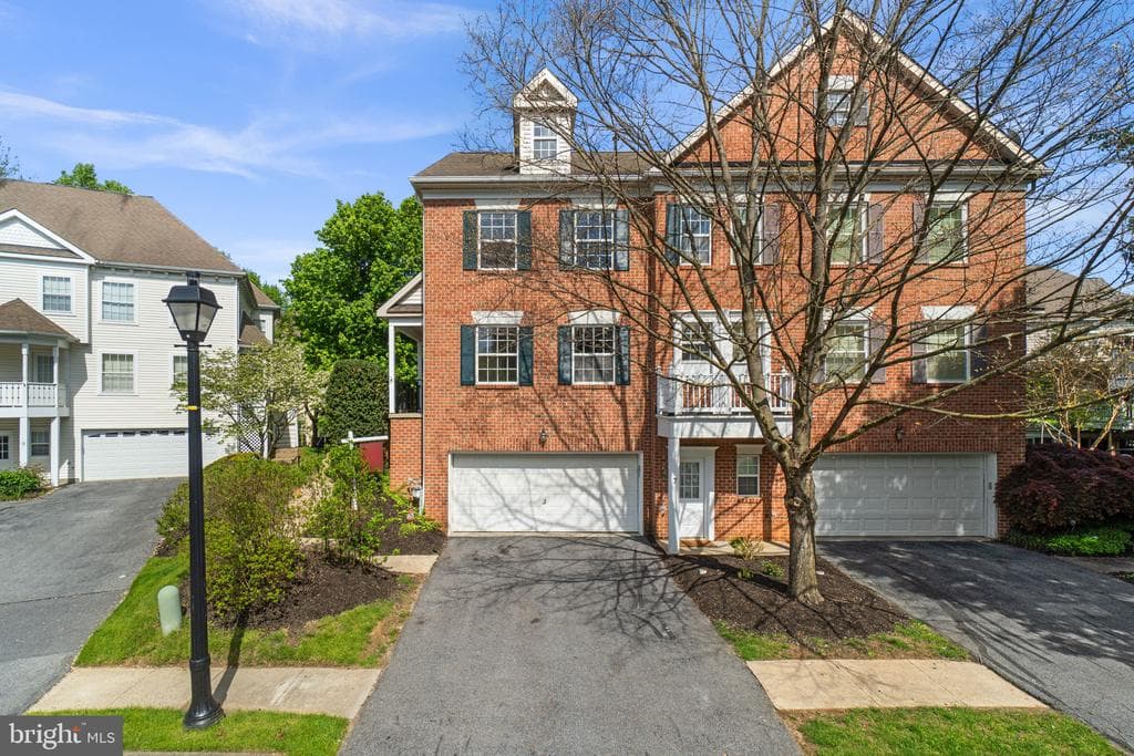 MD,BALTIMORE - 369900