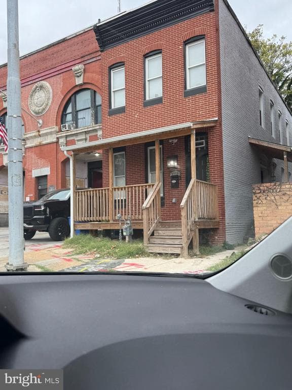 3218 Frederick Ave, Baltimore, MD 21229-3806, United States - 219000