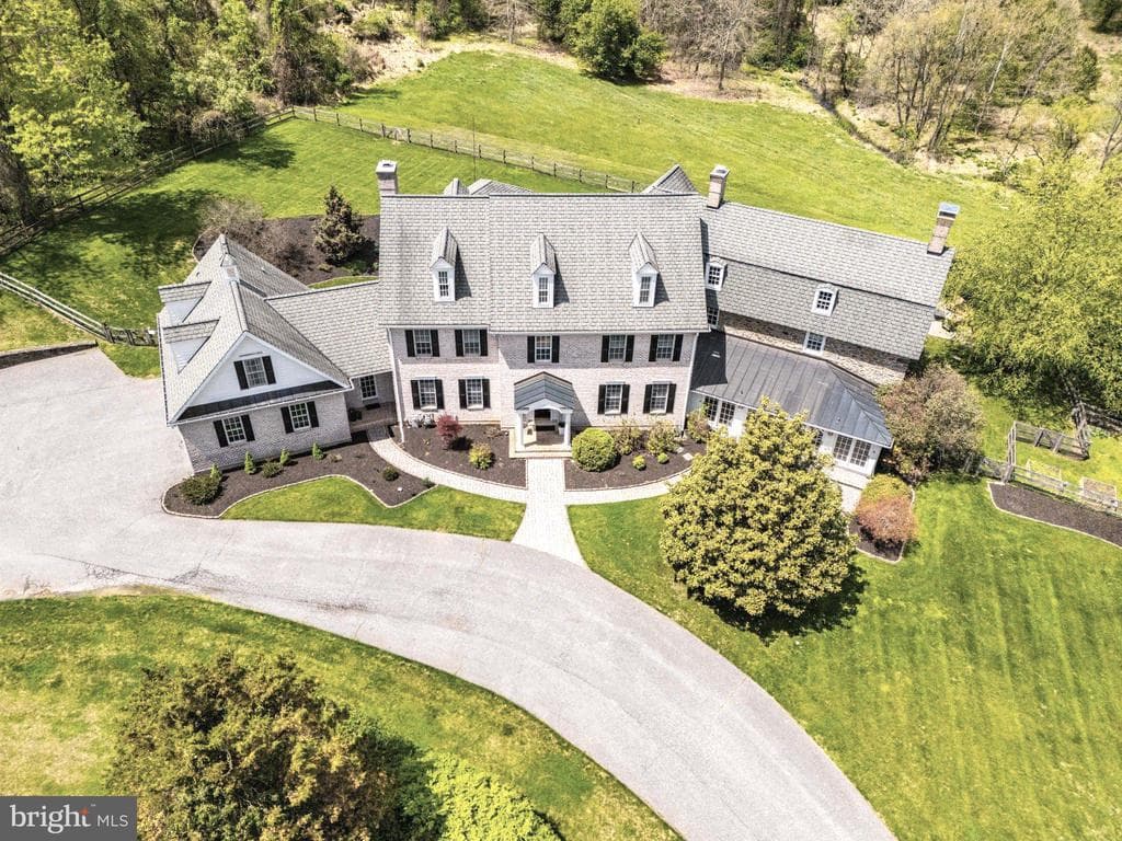 2415 Old Bosley Rd, Lutherville Timonium, MD 21093-1103, United States - 1750000