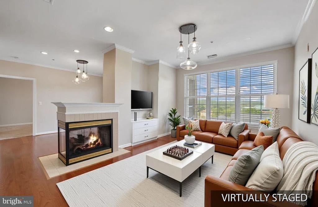 MD,BALTIMORE - 370000