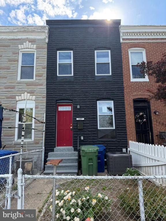 MD,BALTIMORE CITY - 249900