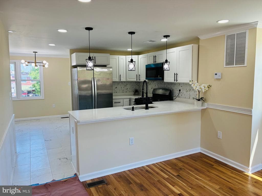 2717 Wegworth LN BALTIMORE MD 21230 - 259900