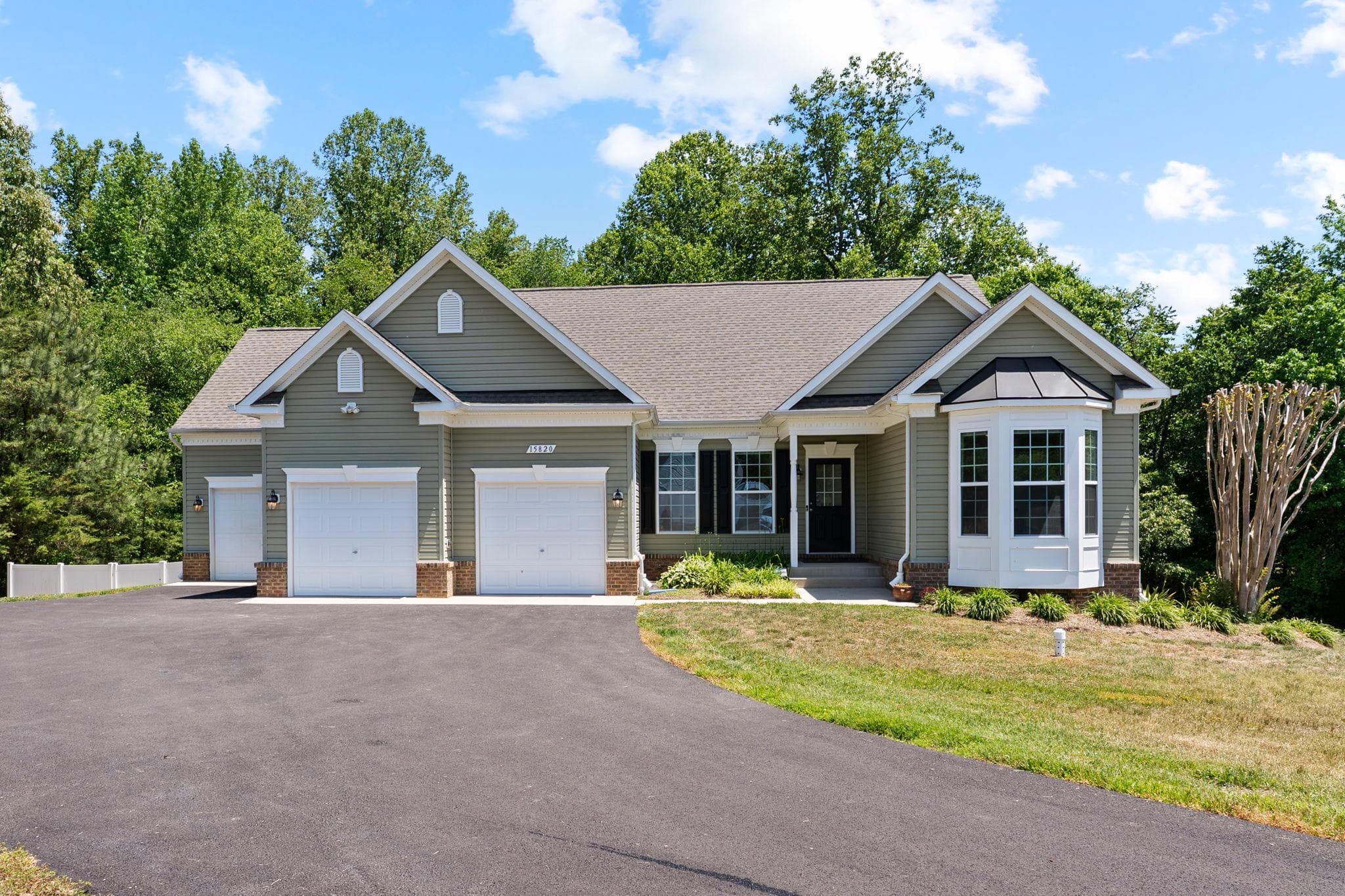 15820 Chalice Vine Ct, Hughesville, MD 20637-3136, United States