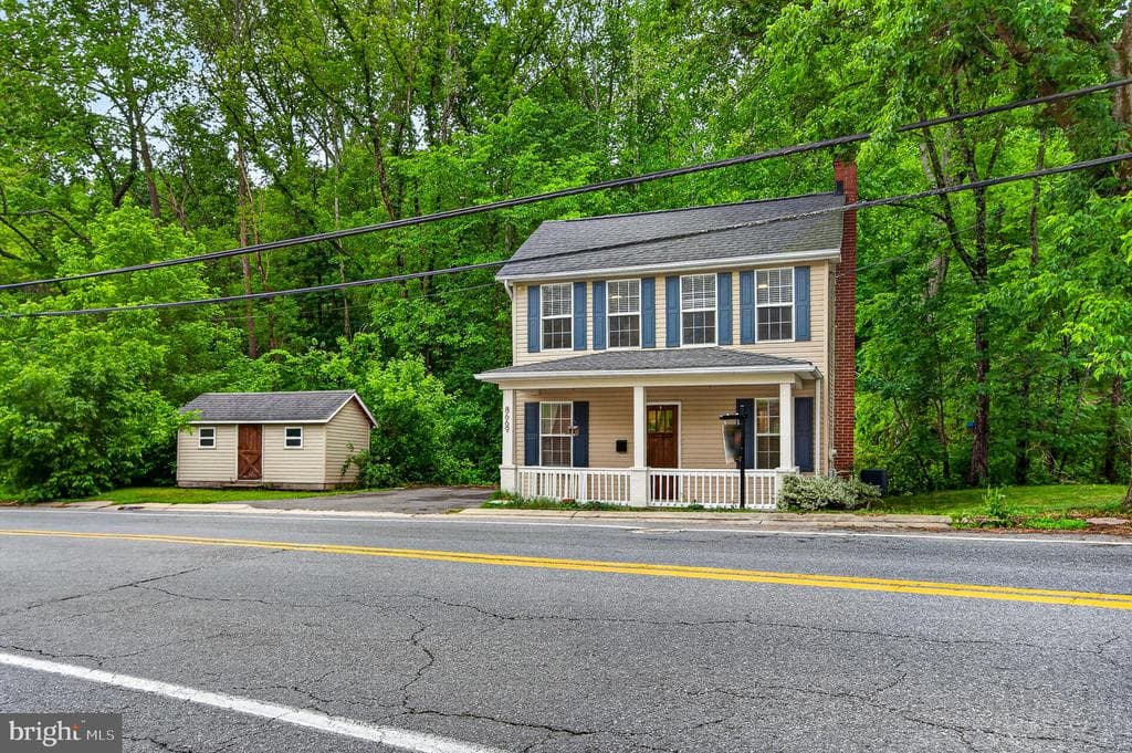 8669 Frederick RD ELLICOTT CITY MD 21043 - 410000