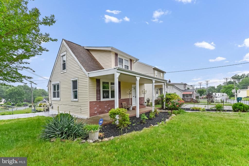 MD,BALTIMORE - 325000