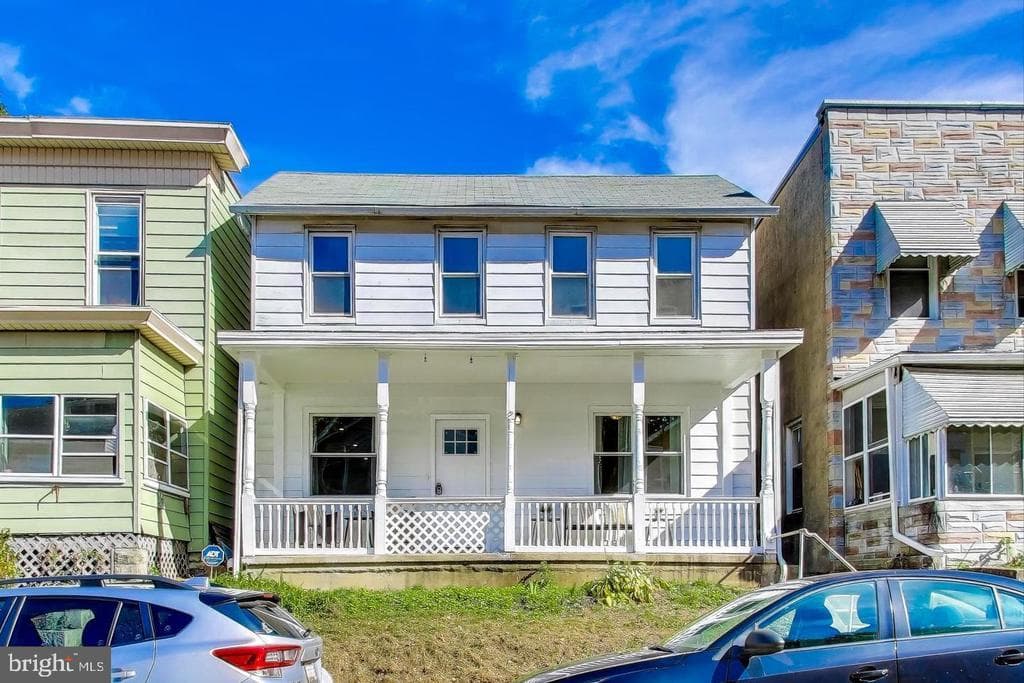 3615 Buena Vista Ave, Baltimore, MD 21211-1930, United States - 310000