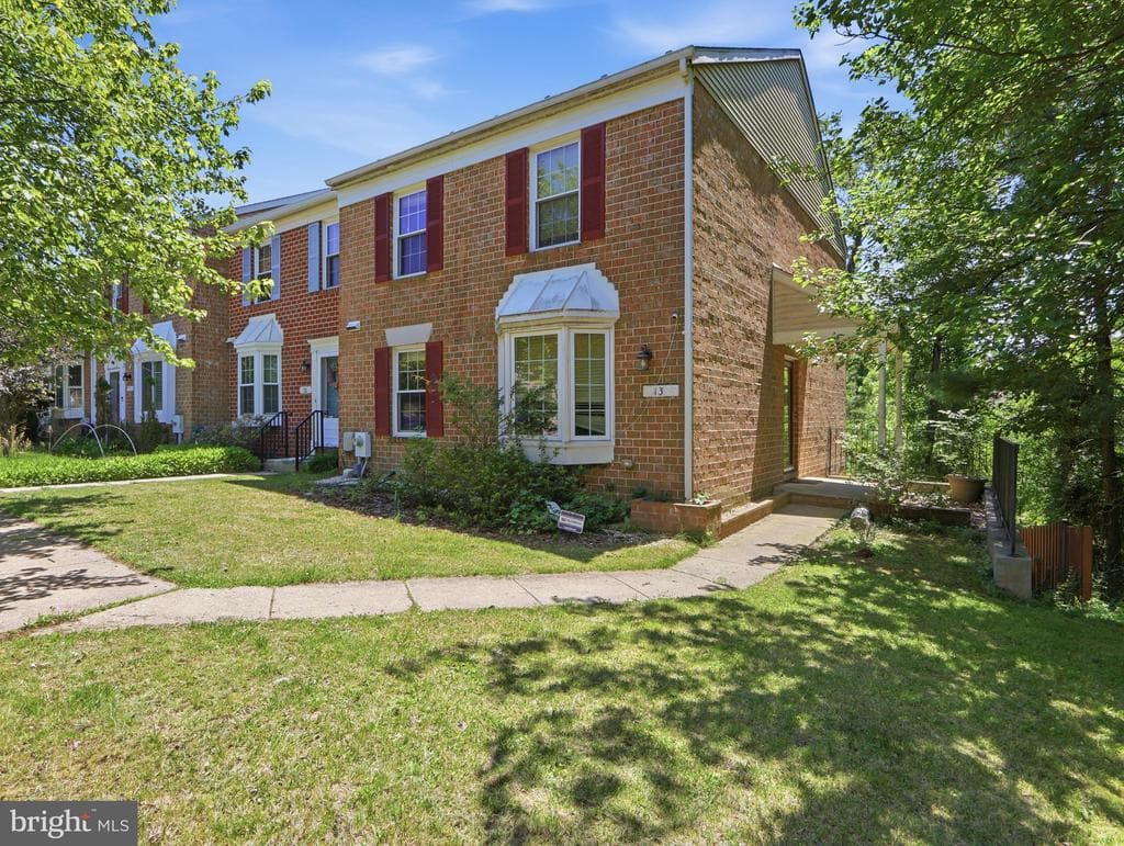 MD,BALTIMORE - 305000