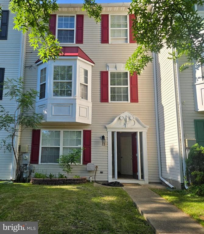 MD,BALTIMORE - 330000