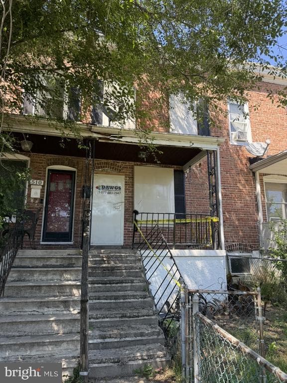 512 Maude Ave, Baltimore, MD 21225-1928, United States - 170000