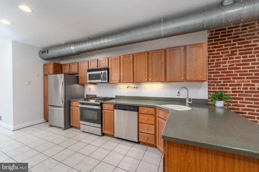 3233 FOSTER AVE, BALTIMORE, MD, 21224