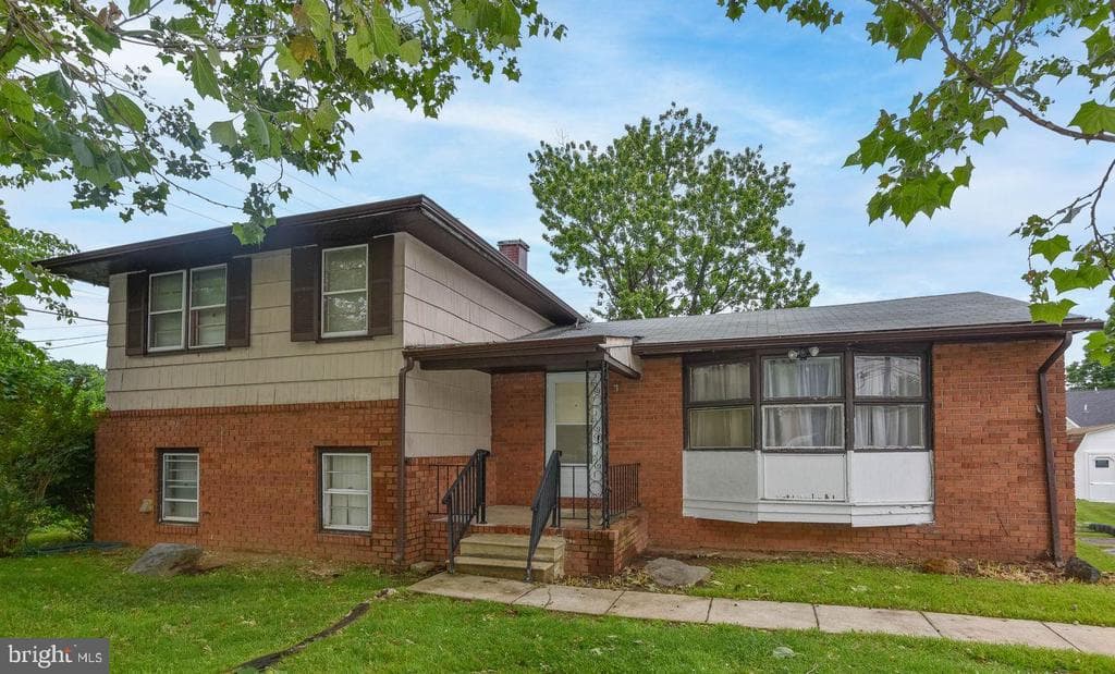 MD,BALTIMORE - 125000