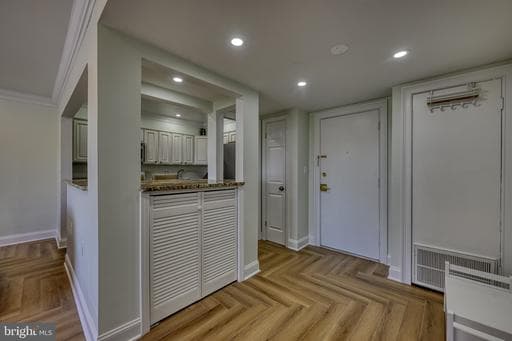 200 CROSS KEYS RD #R44, BALTIMORE, MD, 21210