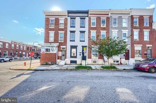 702 Kenwood AVE BALTIMORE MD 21205