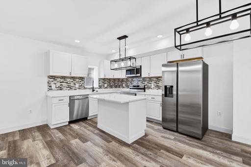 2500 W FRANKLIN ST, BALTIMORE, MD, 21223