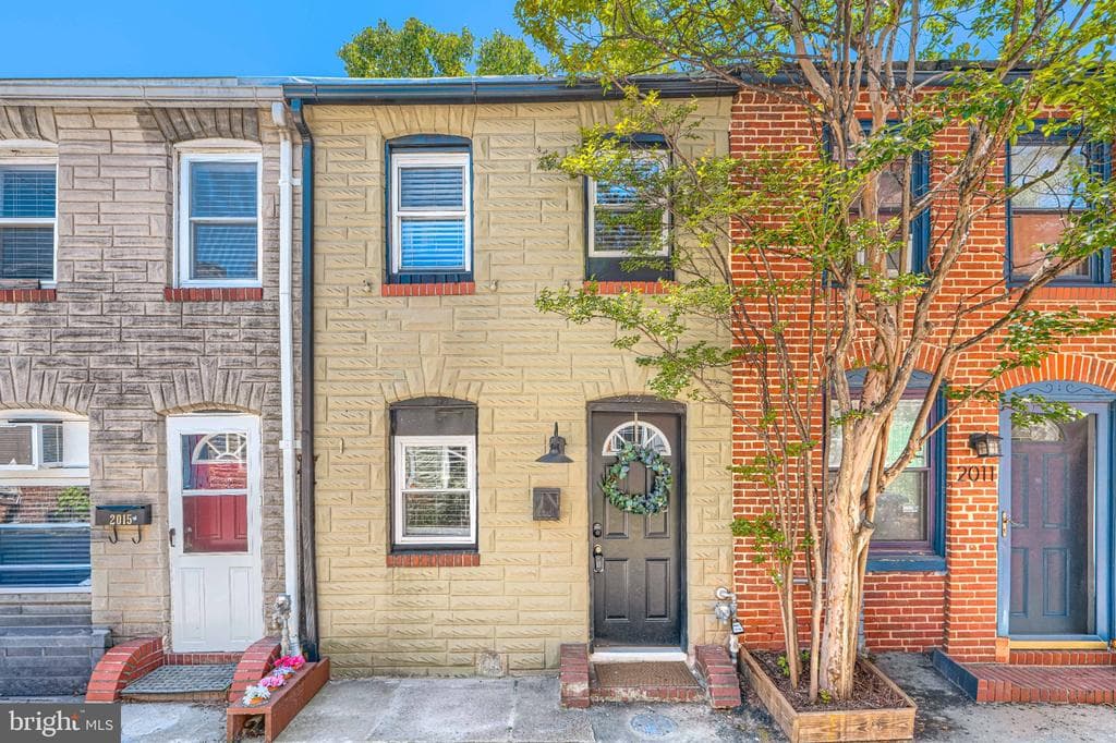 MD,BALTIMORE CITY - 180000