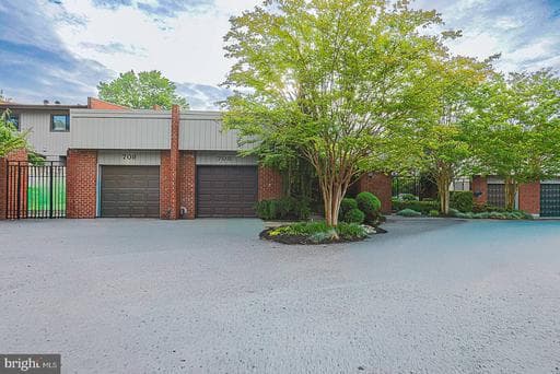 708 OLD CROSSING DR, BALTIMORE, MD, 21208