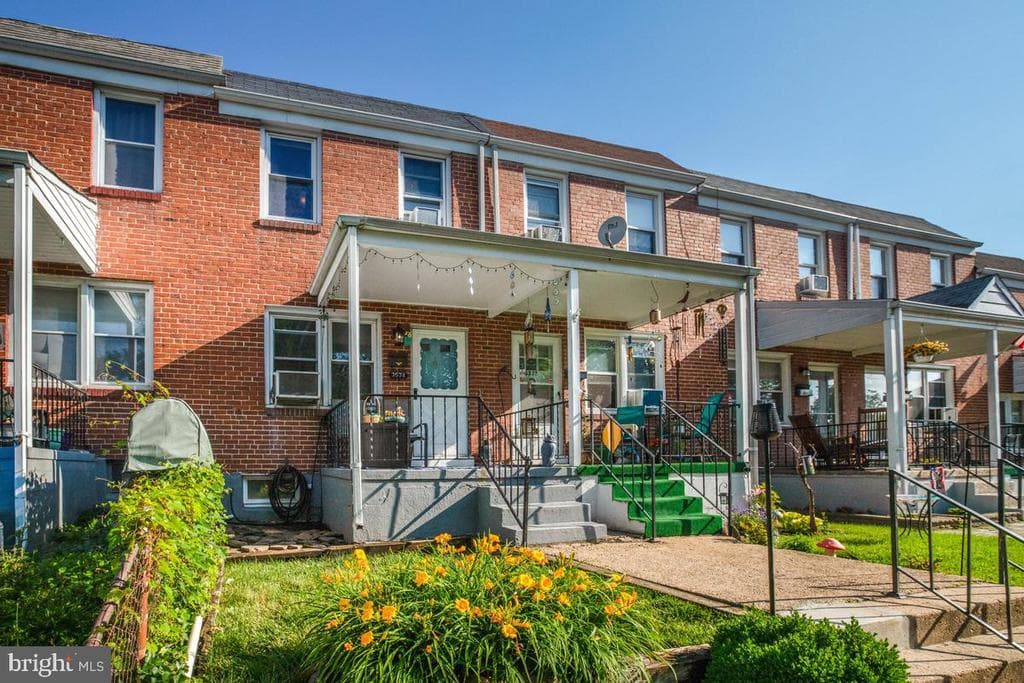 3574 Benzinger Rd, Baltimore, MD 21229-5103, United States - 204900