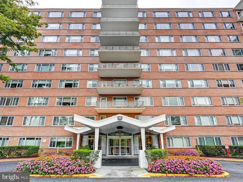 MD,BALTIMORE - 44000