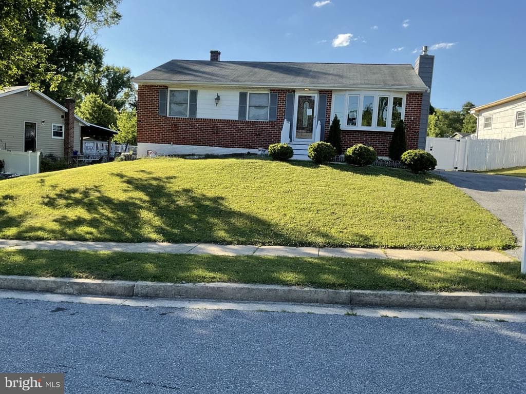 MD,BALTIMORE - 330796