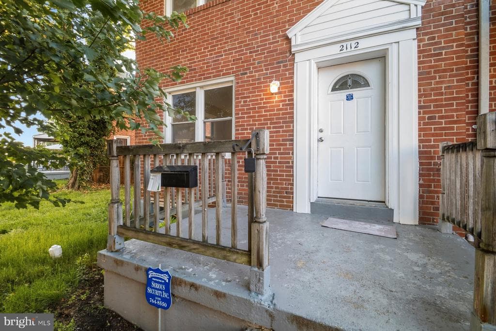 MD,BALTIMORE - 215000