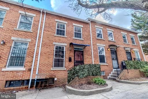 1805 E LAMLEY ST, BALTIMORE, MD, 21231