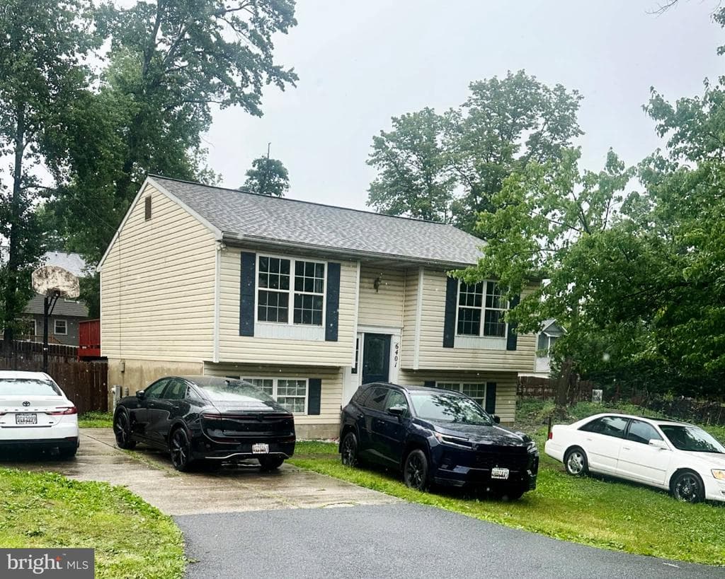 6401 Norris ST HANOVER MD 21076 - 450000