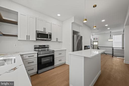 126 N MOUNT ST, BALTIMORE, MD, 21223