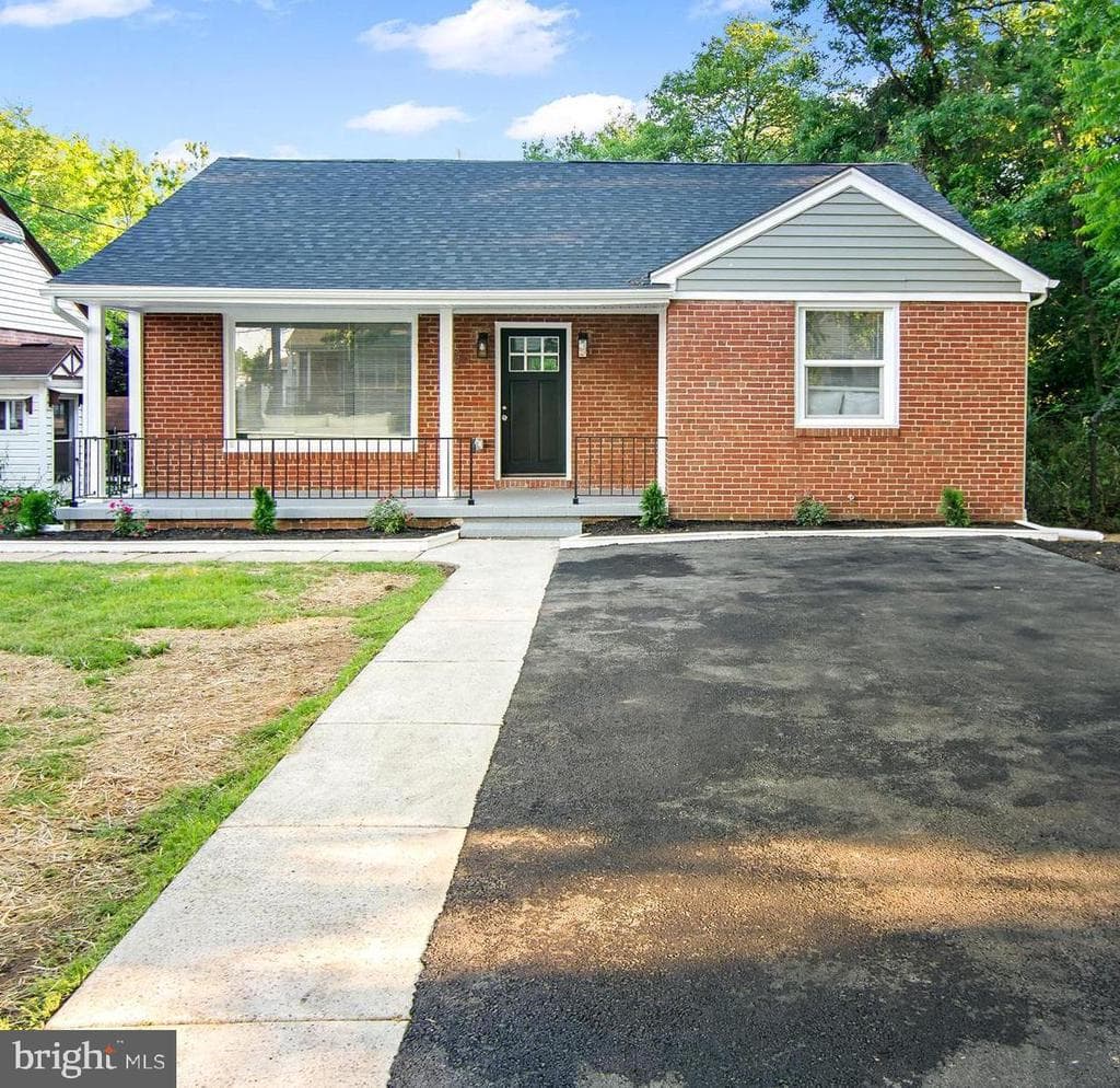 MD,BALTIMORE - 385000