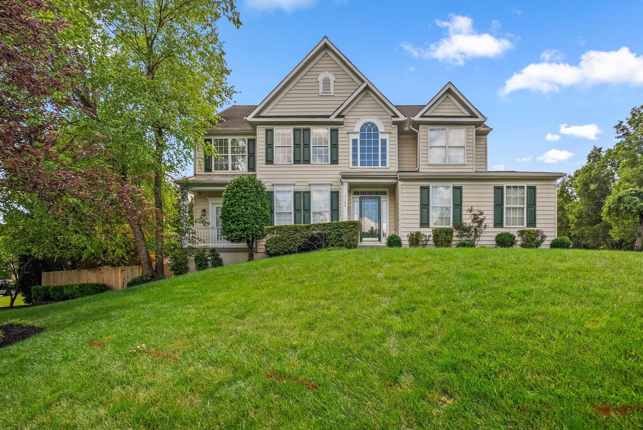 7144 Elk Mar Dr, Elkridge, MD 21075-1097, United States - 950000