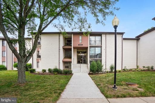 8015 MANDAN RD #304, GREENBELT, MD, 20770