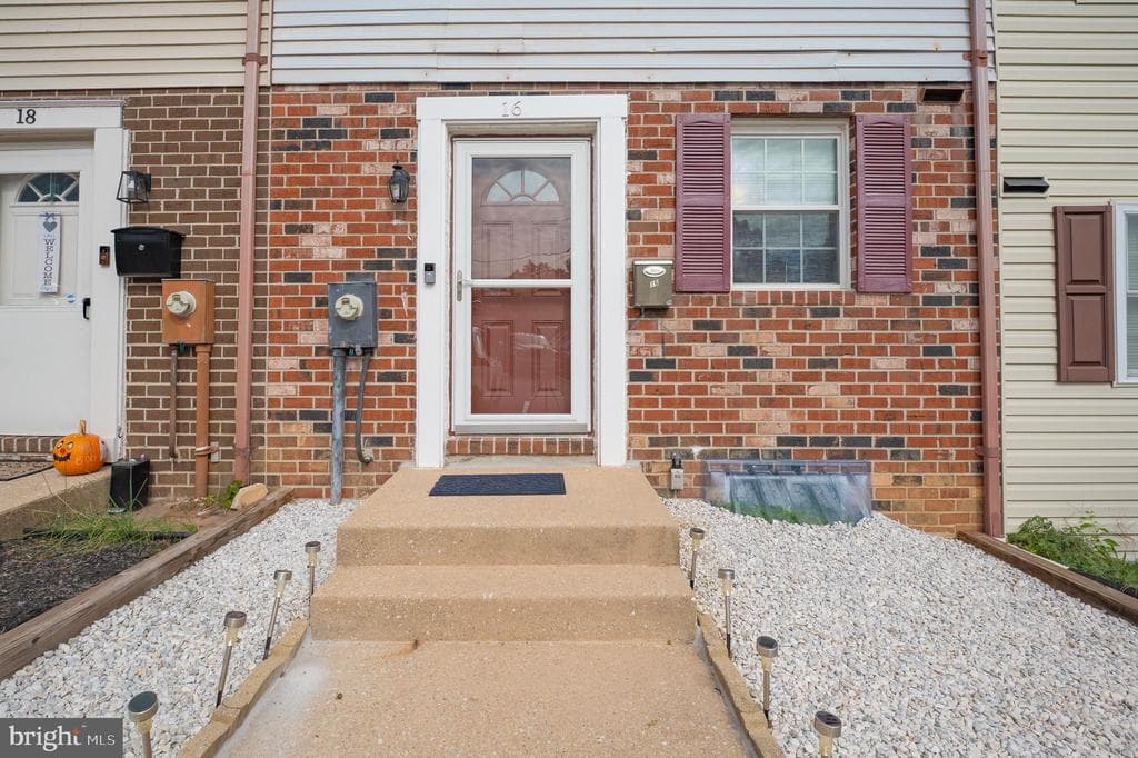 16 Garrison CT OWINGS MILLS MD 21117 - 274990