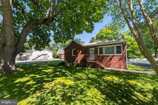 2021 HOLLY NECK, BALTIMORE, MD, 21221