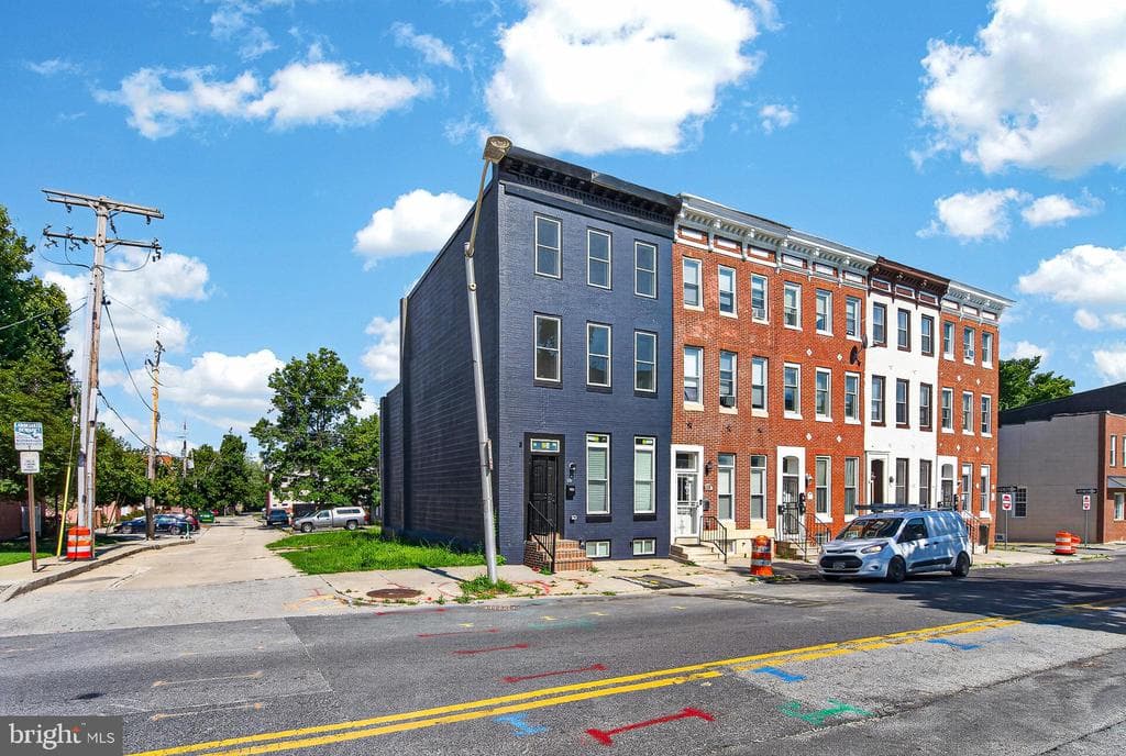 MD,BALTIMORE CITY - 299900