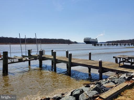 64 S SHORE RD, ELKTON, MD, 21921