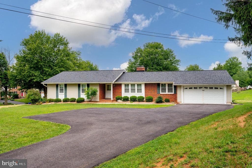 4900 Ilchester Rd, Ellicott City, MD 21043-6826, United States - 650000