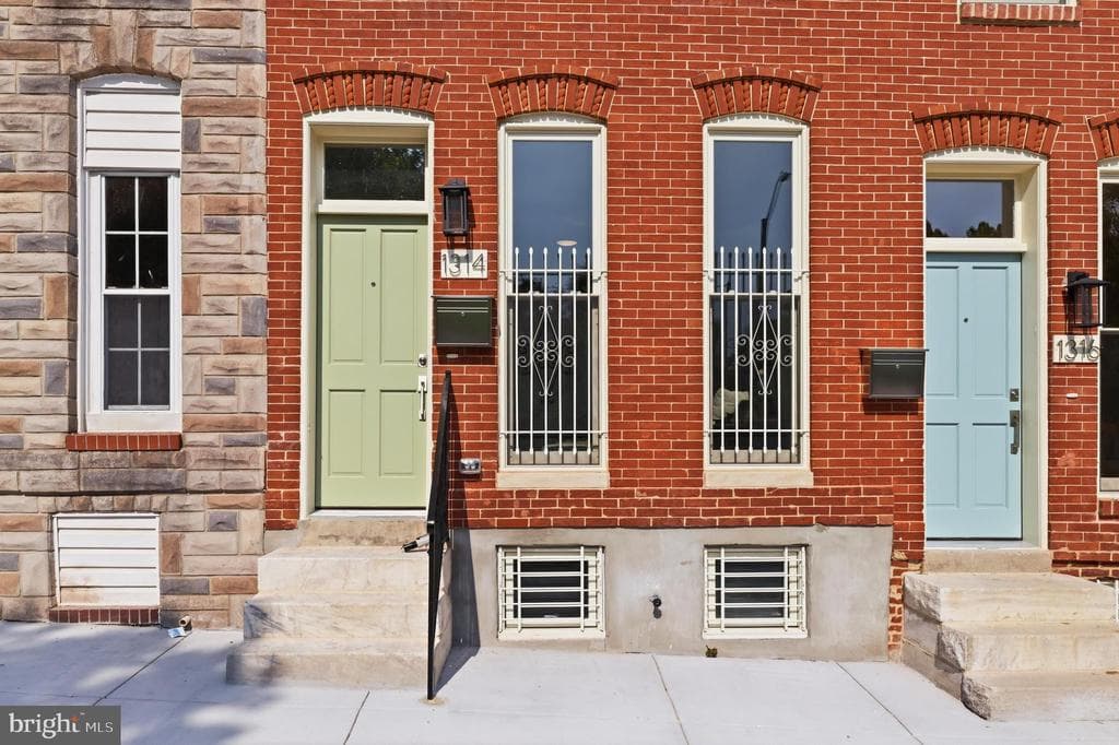 MD,BALTIMORE CITY - 250000