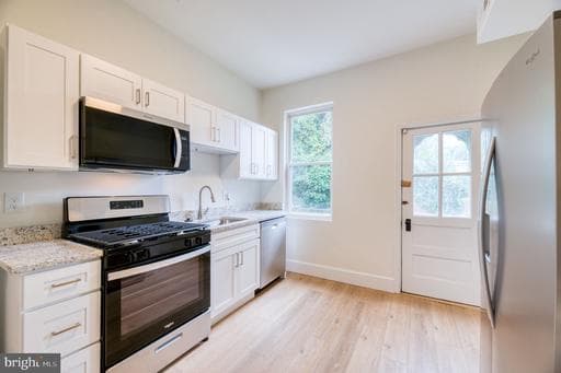 517 E 38TH ST, BALTIMORE, MD, 21218