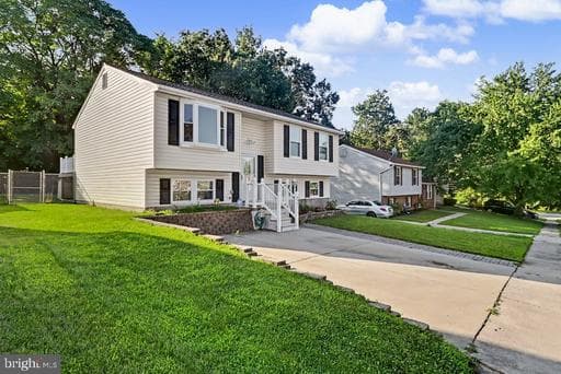 8805 GOLDEN TREE LN, BALTIMORE, MD, 21221
