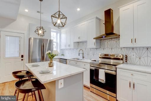 2414 CALLOW AVE, BALTIMORE, MD, 21217
