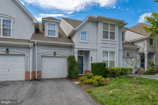 9 Old Plantation Way, Pikesville, MD 21208-6303, United States