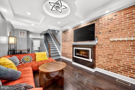 460 E FEDERAL ST, BALTIMORE, MD, 21202
